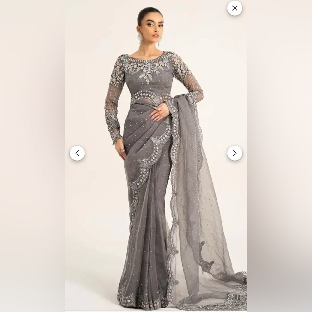 Elegant Gray Embellished Wedding Saree. for any occasion,Size medium to large